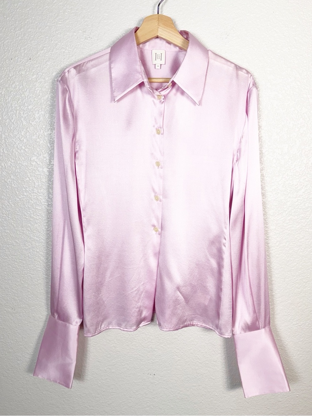 Helsa The Silk Charmeuse Button Down Shirt Womens Size Medium in Cherry Blossom - Picture 2 of 16